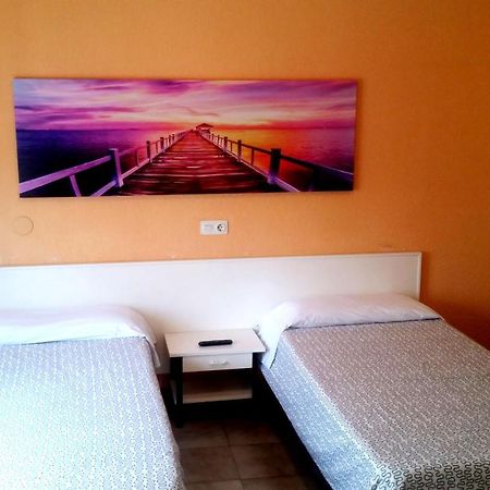 Hostal Isla Playa Exterior photo